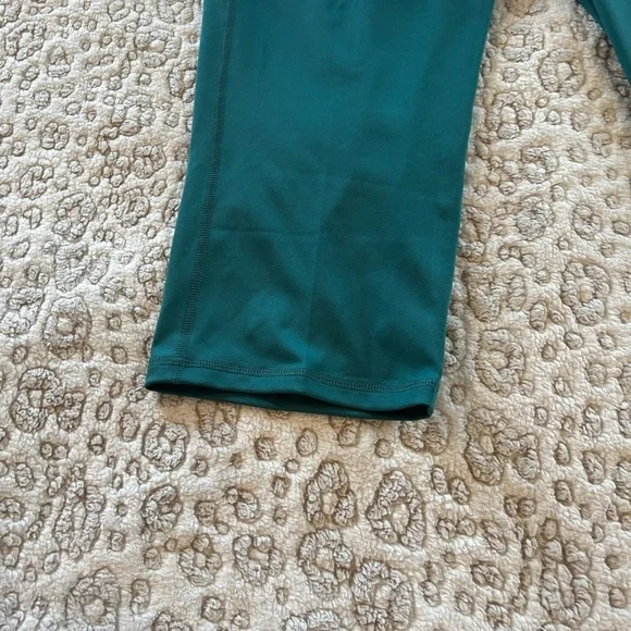 NWT Ideology Women’s Plus Size 3x Capri Leggings - Picture 2 of 8